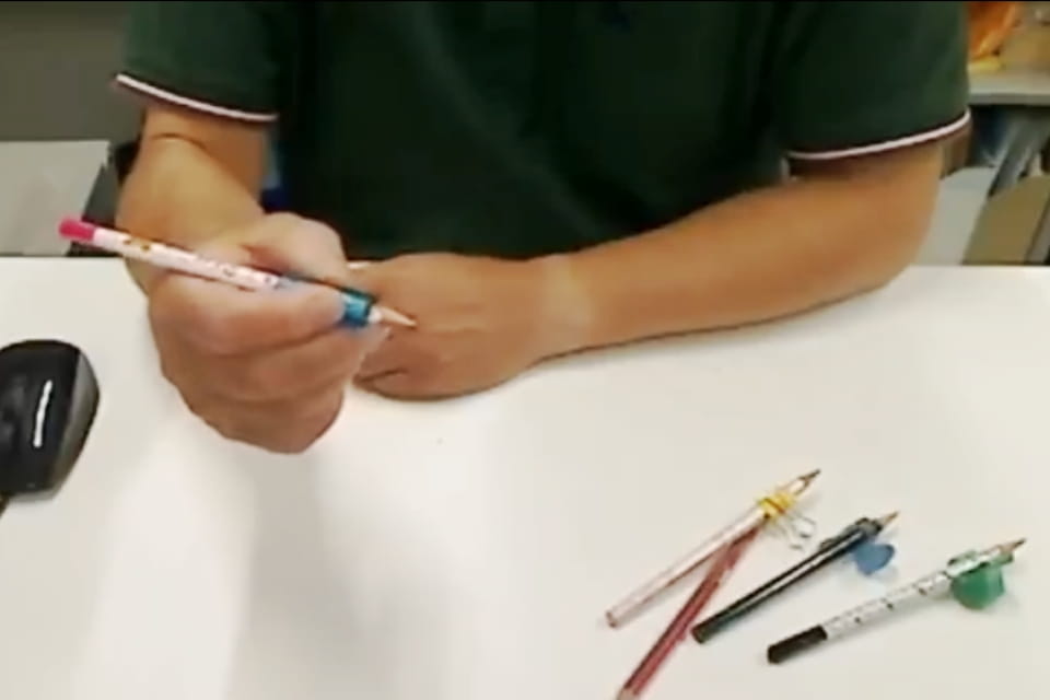 鉛筆と箸の練習